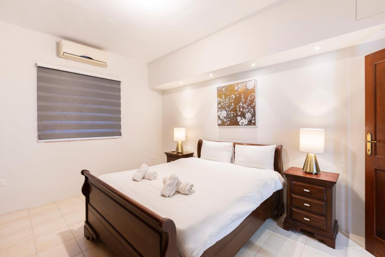 Sliema Central Apartment Just Minutes From The Beach By Jl Exterior photo