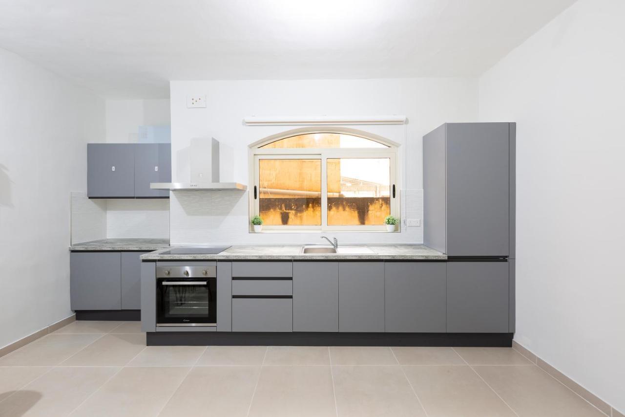 Sliema Central Apartment Just Minutes From The Beach By Jl Exterior photo